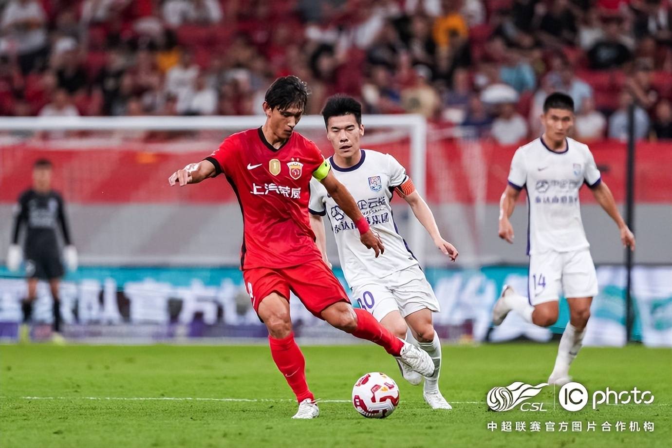 国际比赛日中超焦点战，曼城豪取连胜，压力陡增，细节决定成败的简单介绍